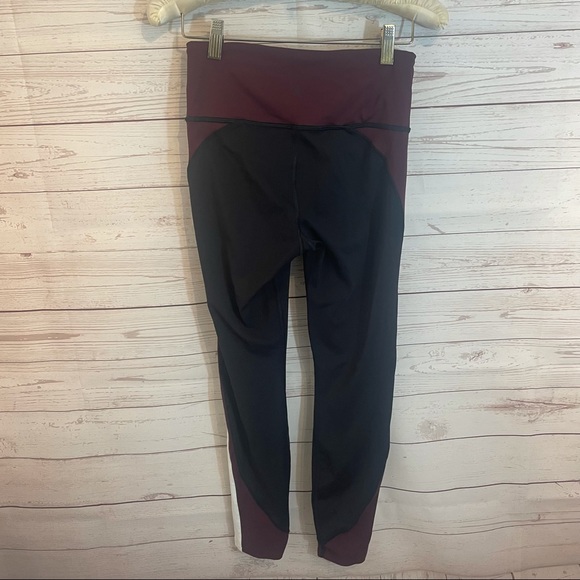Athleta Crunch Colorblock Supersonic 7/8 tight - Picture 8 of 8